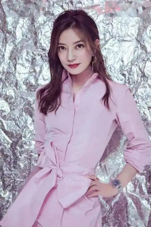 48岁的赵薇一切都结束了