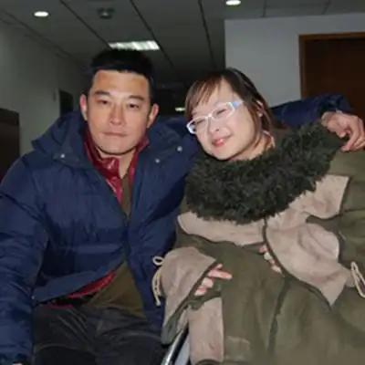 图陆薇雯年轻时图片显大方性感揭秘她与黄维德的关系