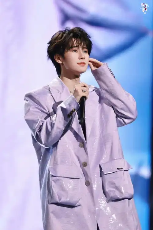 张真源 live之神##时代少年团叁重楼暨出道四周年演唱会