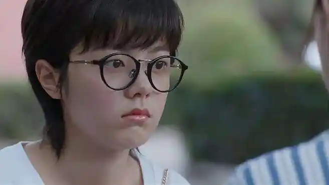 少年派:林妙妙医院看小姨,下秒小姨随口一句话,秒懂已放下前夫-影视综