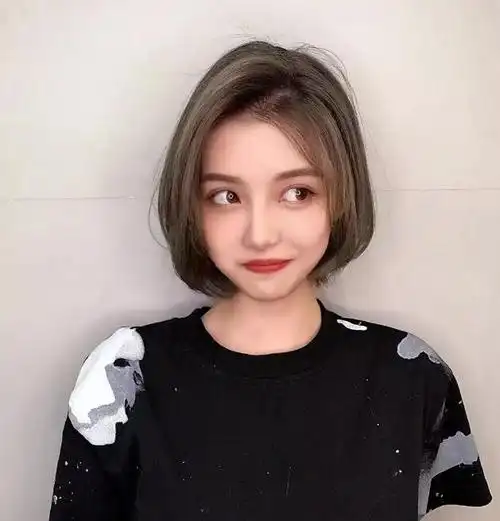 女生波波头短发发型图片 短发波波头发型图片大全