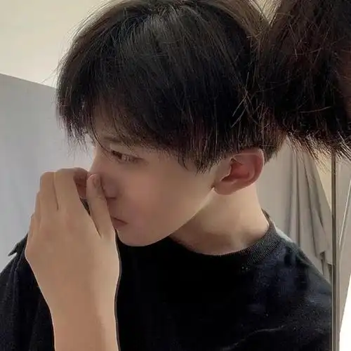 2020最火好看的帅气男生头像