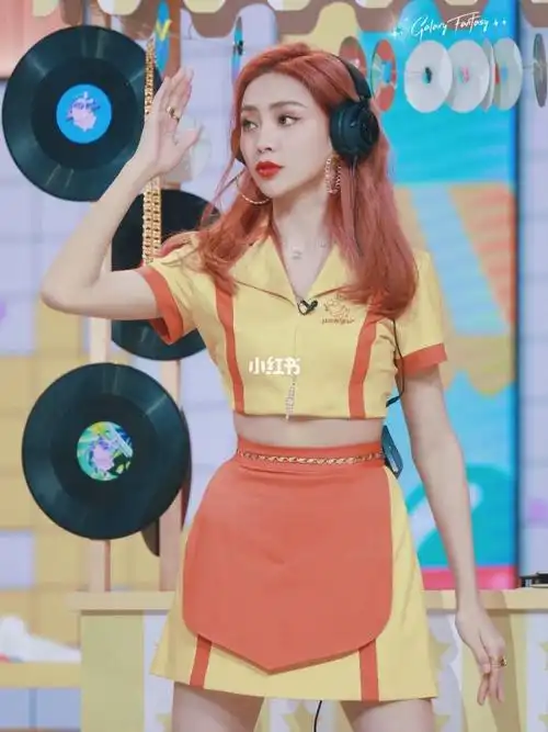 普普通通绝世大美女谢可寅非日常派对造型