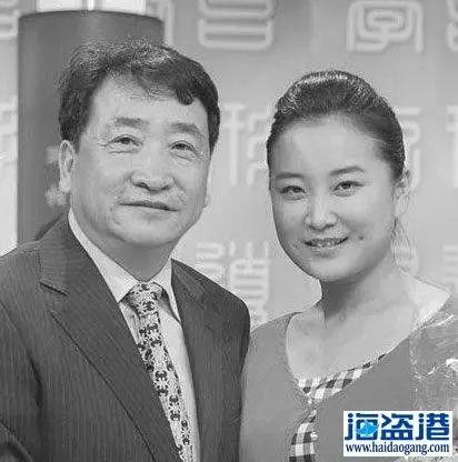 贾玲说,"有一次和师傅去演出,我忘带演出服了.