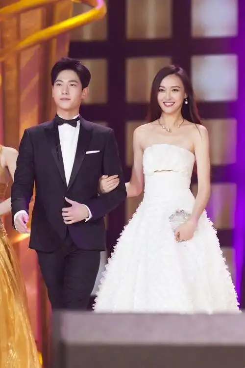 唐嫣杨洋图片 唐嫣杨洋活动照图片