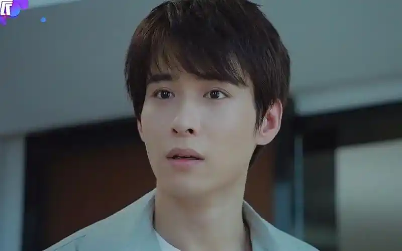 曹佑宁余玥电视剧他在逆光中告白定档预告