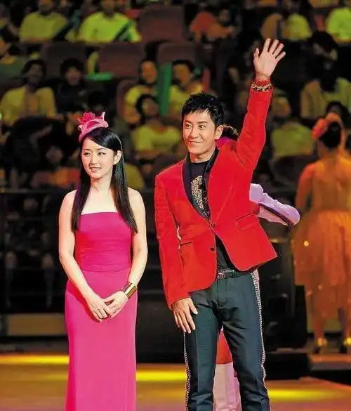 28年了,杨钰莹和毛宁的生活相差太大