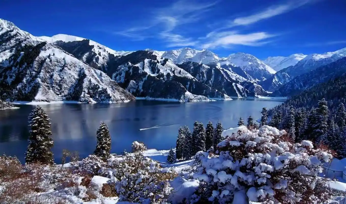 乌鲁木齐旅行日记##我的旅行日记#  新疆天山天池风景名胜区以天池为