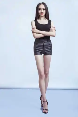 巴拉巴拉童装赛事主评委王莹莹祝愿闪亮星童圆满收官