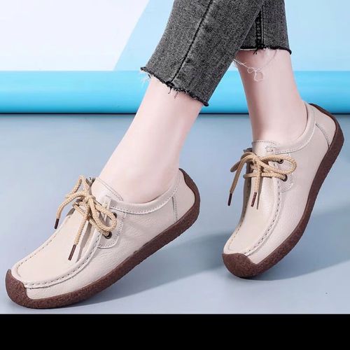 奕菓大脚穿平底皮鞋女脚宽胖脚春秋款44大码43蜗牛鞋平跟休闲女鞋 米