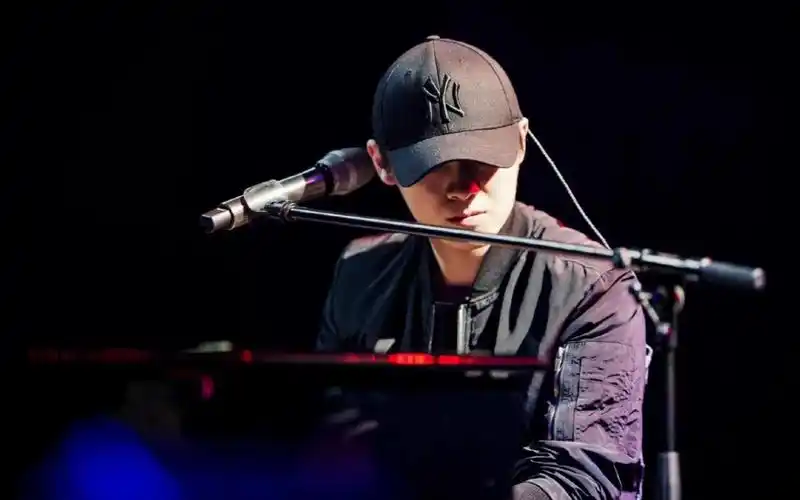 表态 (live) 中国新说唱2019 第11期----梁博/新秀 纯伴奏