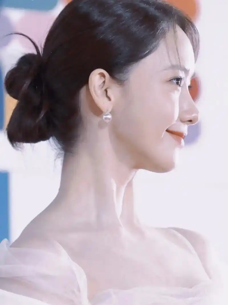 林允儿 #爱允宝的我们 #我的世界 #气质女神 #最美的样 - 抖音