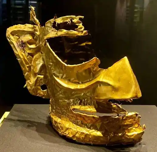 三星伴月耀环宇:周倜分享三星堆博物馆金器篇_金箔_中国文物学会_cm