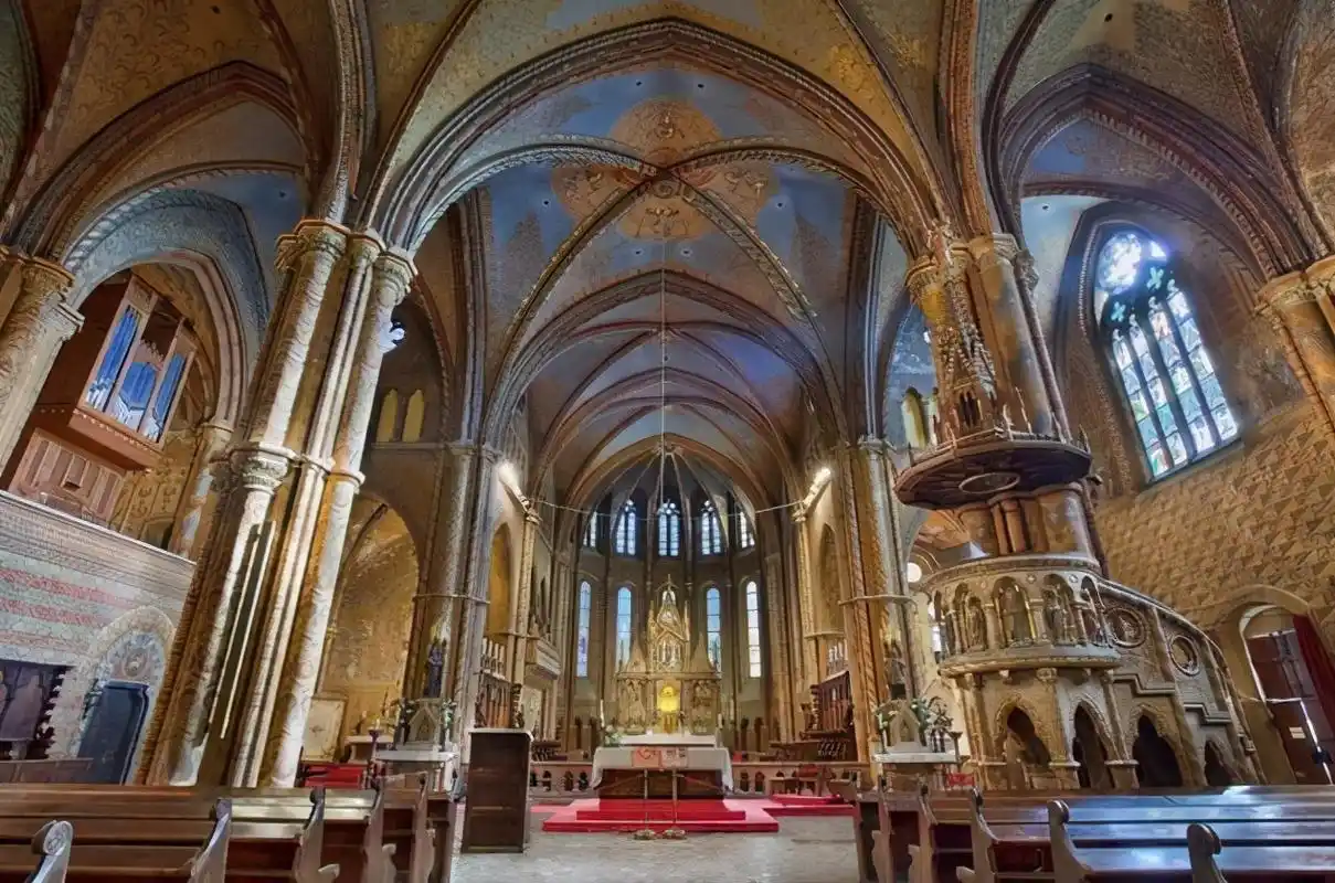 西欧中世纪的华丽教堂,高度99米是慕尼黑最高建筑,值得一去