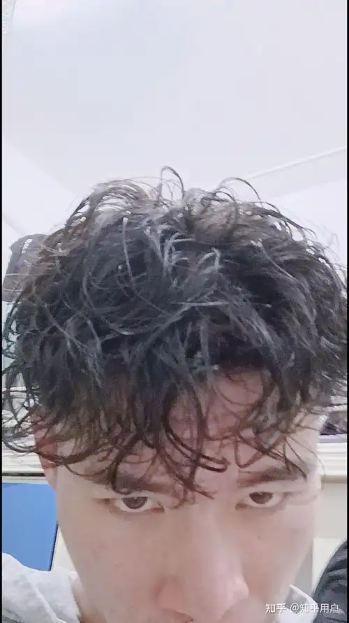 男生纹理烫之后会很难看吗