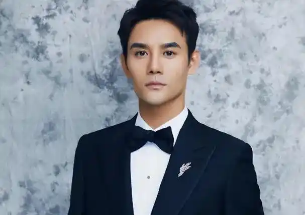 好甜!张佳宁晒和王凯合照,两人关系曝光!震惊网友:没