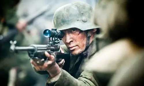 胡歌十三钗剧照曝光 一身军装英气逼人