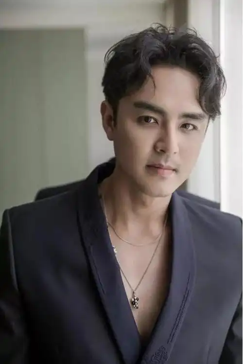 明道的经纪人经纪人是哪位