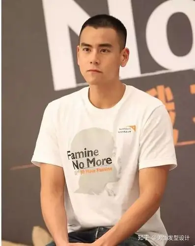 寸头的起源可追溯到19世纪末,寸头也是众多发型中头发最短的一款,在20