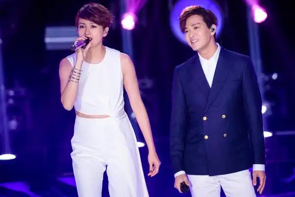 再续前缘不凡的改变梁咏琪陈晓东来电