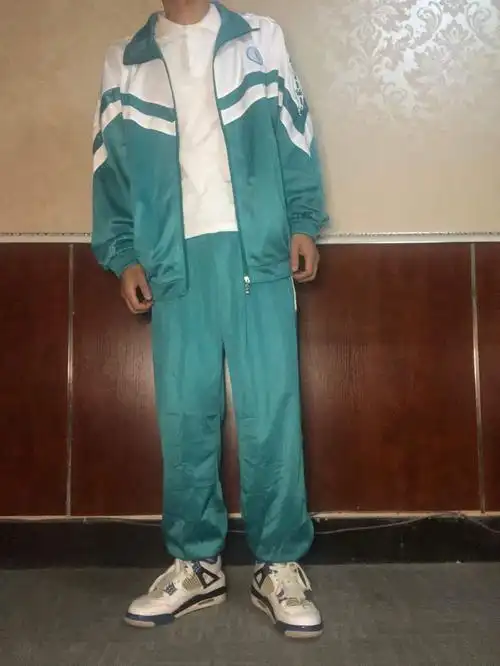 学校指定金光绒滑校服套装初高中狗爪运动服绿色工作服