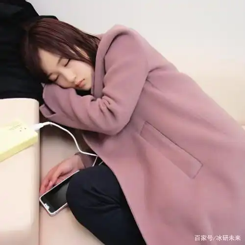 沉睡的乃木坂46,成员睡颜大揭晓,网友:凭什么睡觉时也这么可爱