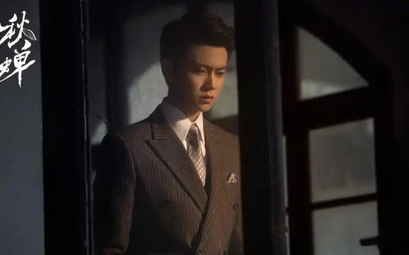 任嘉伦《秋蝉》高清剧照图片桌面壁纸