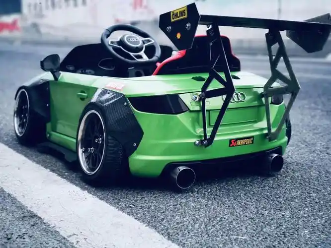 奥迪ttrs全国首台爆改碳纤维宽体