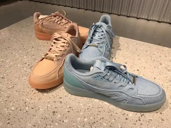 李宁1990果冻底板鞋