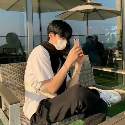 小清新图片唯美简约男生头像帅气男生真人高清头像图片大全