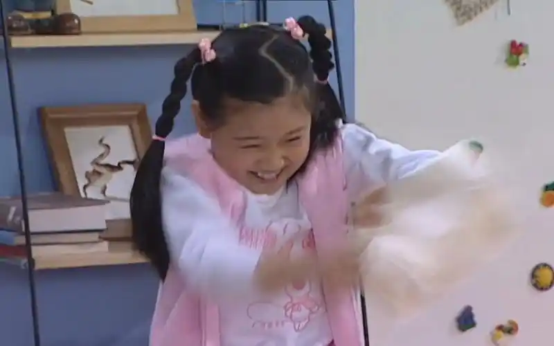 【家有儿女4】璐璐撕了夏雨家的名贵字画