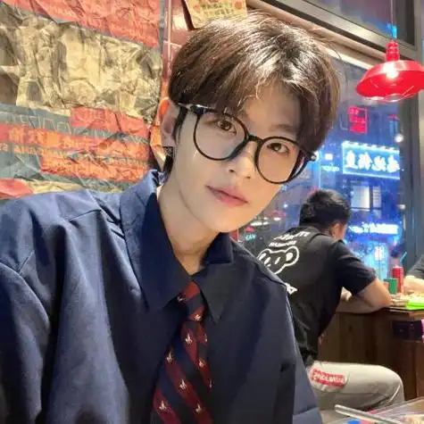 阳光最好的超帅的帅哥头像现实的,帅的不要不要的-男生头像