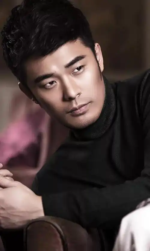 陈赫成熟男神写真