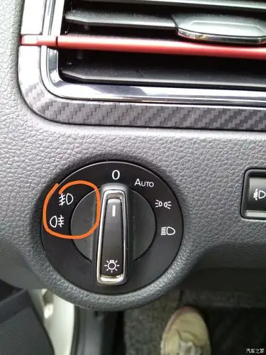 浩纳雾灯怎么开?