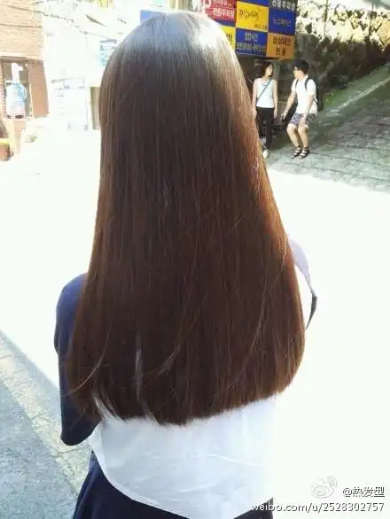 齐尾直发喜欢女人这样的发型想看美美