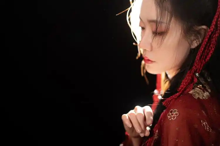 心口的朱砂痣 - 蕉蕉_jiao - 图虫