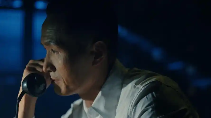 绝密使命余长庆写名单时突然停电气氛一下子紧张起来