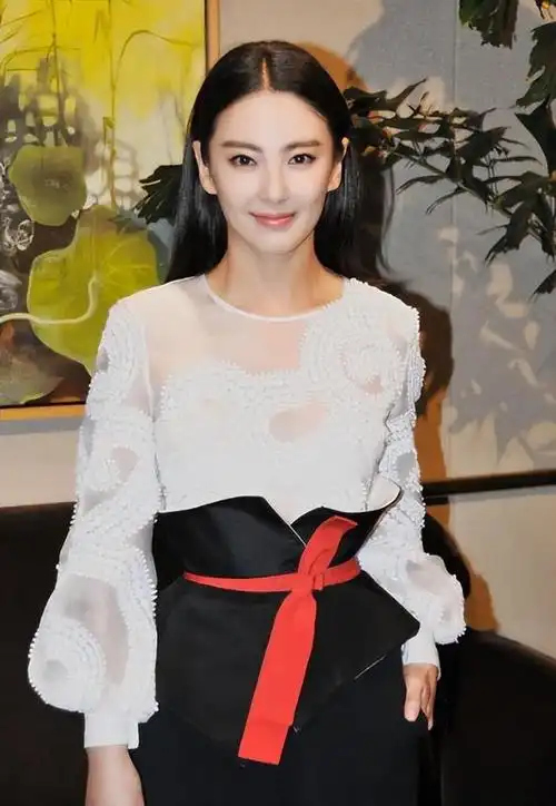 张雨绮两婚两离独自带龙凤胎生活她的生活到底有多飒