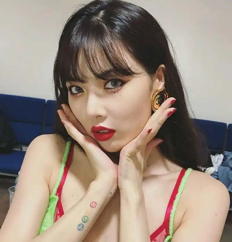 金泫雅删除ins,粉丝脱粉关站,赵权,hani和孟佳等人取关金泫雅