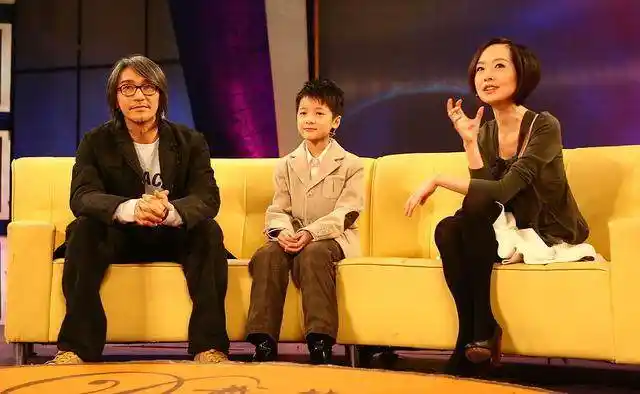 央视最没教养主持人,曾被周星驰大骂,被姚明批评,将胡歌坑惨_陈鲁豫