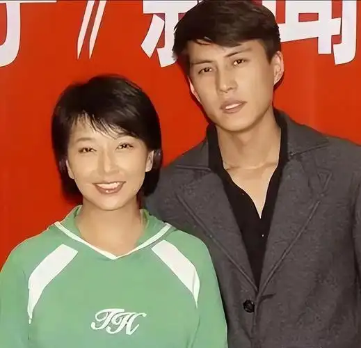 干过修车工,离过婚,其貌不扬却能娶到江珊,田小洁到底有何魅力