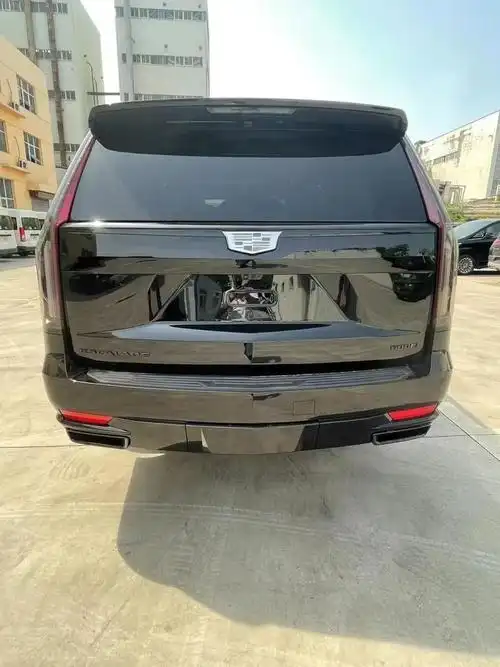 凯迪拉克凯雷德30t柴油港口售价最新行情120万