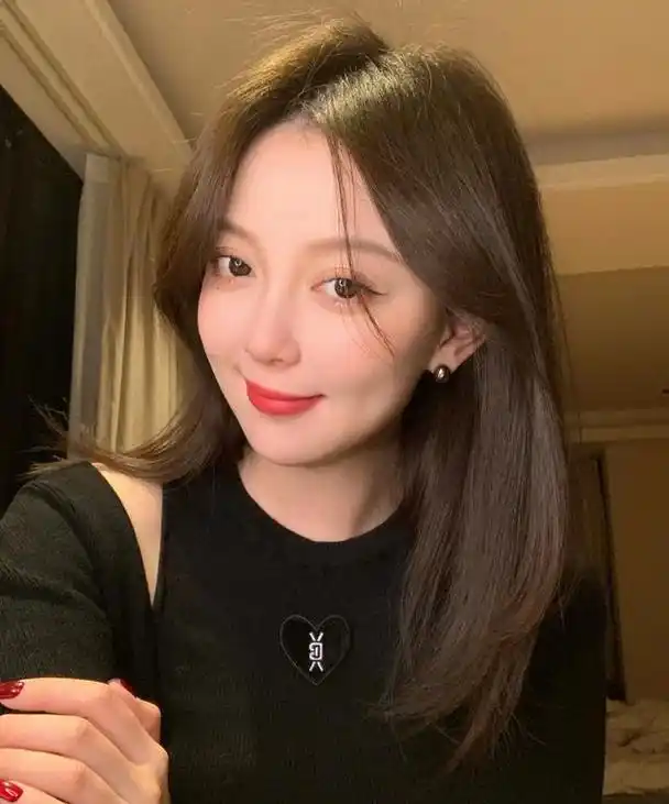 30岁汪小敏家境曝光出道12年没存款担心父母生病拿不出医药费