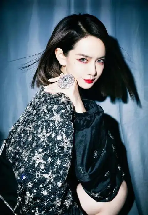 明星美图美女戚薇壁纸写真第3期