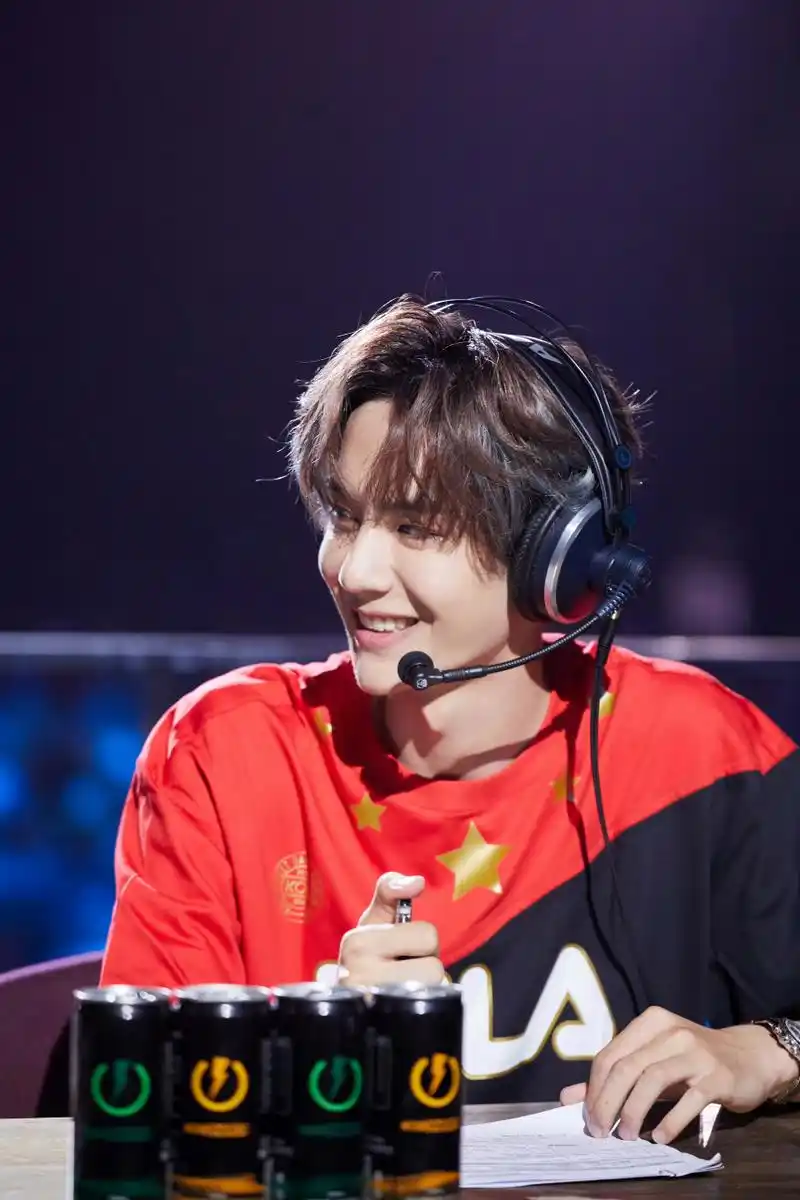 180817 kod街舞世界杯解说 建议大家看一下这场比赛的解说,王一博的