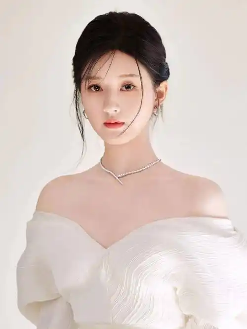 赵露思高清美图分享,颜值出众