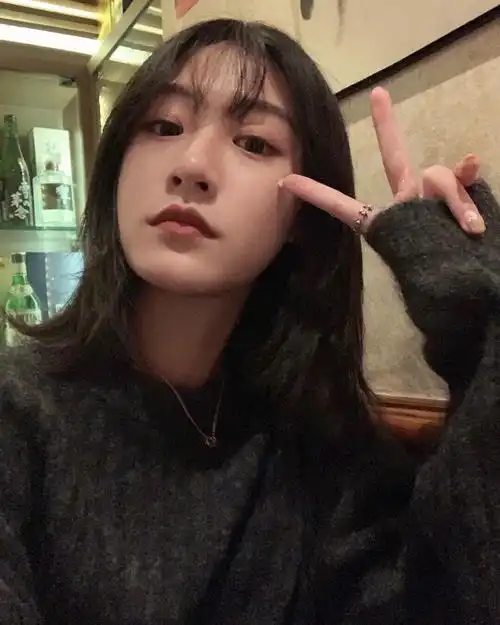 酷酷的,戴口罩的美女小姐姐旅行头像图片