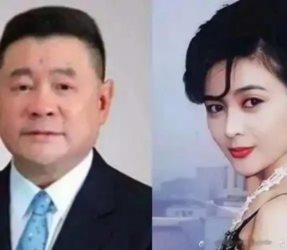 一次,主持人问关之琳:"在刘銮雄没离婚时,你和李嘉欣都选择做他的女