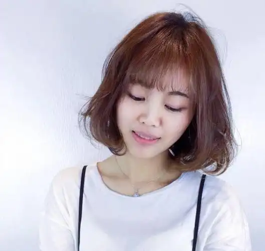 2017齐脖短发发型大全 换个显气质的短发吧