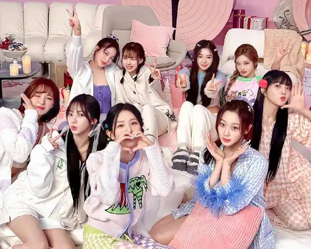 aesparedvelvet圣诞颂mv幕后花絮照